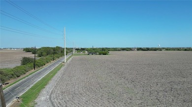 Almost 2 acres within Portland city limits on Lang Road! This - photo 4