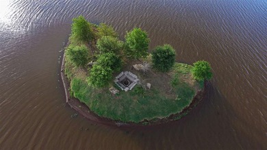 This is a spacious corner home site for sale at The Bluffs at - photo 9