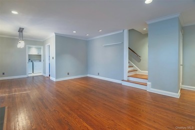 Charming and beautifully maintained 2-bedroom, 2-bathroom - photo 13