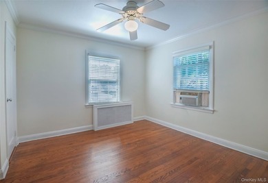 Charming and beautifully maintained 2-bedroom, 2-bathroom - photo 14