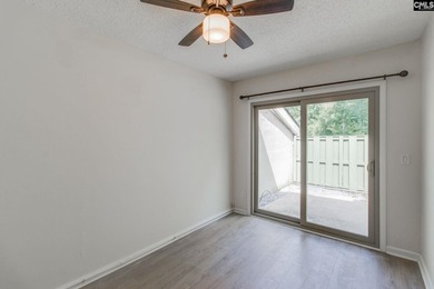 Low-maintenance living near Lake Murray is right here in the - photo 15