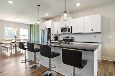 NEW PRICE! Welcome to this beautifully maintained Azalea - photo 7