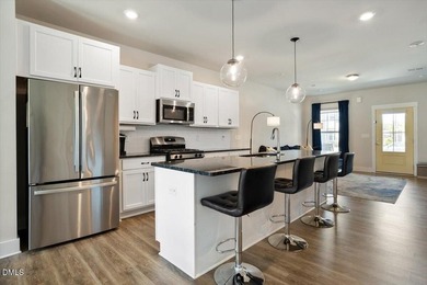 NEW PRICE! Welcome to this beautifully maintained Azalea - photo 8