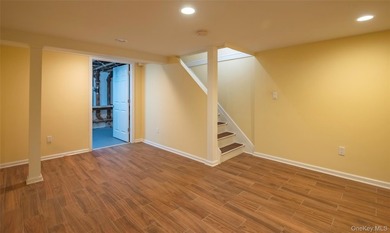 Charming and beautifully maintained 2-bedroom, 2-bathroom - photo 24