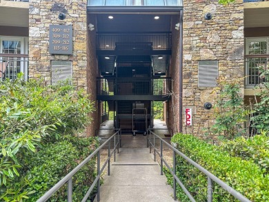 2bed/2bath second home or investment condo in the heart of the