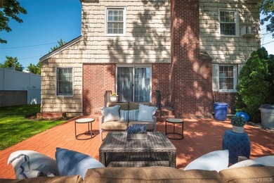 Charming and beautifully maintained 2-bedroom, 2-bathroom - photo 26