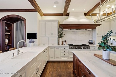 ELEVATED LAKEVIEW LIVING IN THE ESTATES AT BLACK ROCK WITH BOAT - photo 32