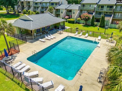 Low-maintenance living near Lake Murray is right here in the - photo 32