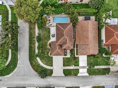 Welcome to this well-appointed three-bedroom - photo 43