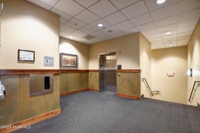 Luxury condo in the heart of downtown Prescott, just one block