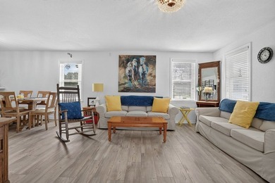 Experience the charm of Chincoteague Island from this - photo 8