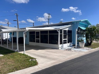 Located just a short drive from the beautiful white sands of - photo 4