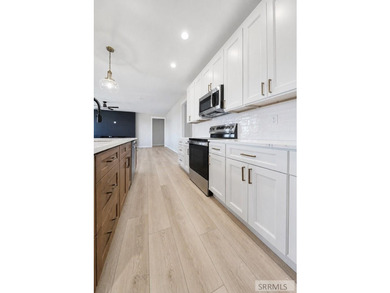This one is amazing! Located in the highly desirable Pine Brook - photo 13