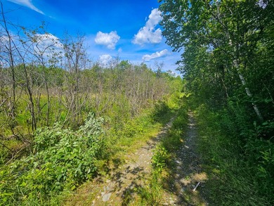 Tucked away at the end of a quiet, town-maintained dead-end road - photo 9
