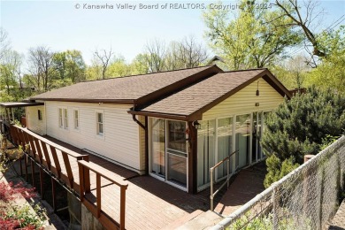 Coal River - Kanawha County Home For Sale in Saint Albans West Virginia