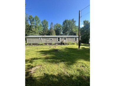 Freshly painted 1.5 bath, 3 bedroom home is waiting for its next - photo 5
