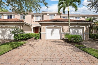 Lake Townhome/Townhouse For Sale in Fort Myers, Florida