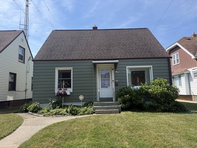 Additional listing photo 1