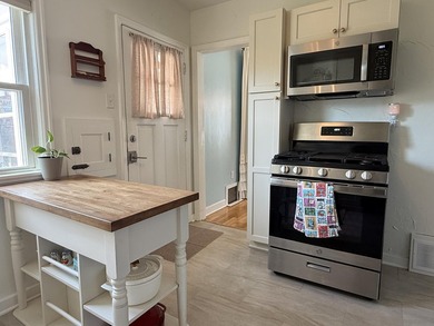 Additional listing photo 4