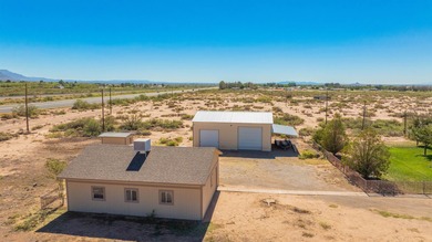 2746 sf remodeled home with 3 bdrm/3 baths, 2 master suites