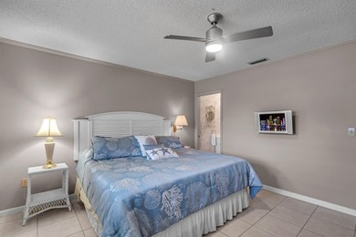 Welcome to this beautifully maintained two-bedroom, two-bathroom - photo 23