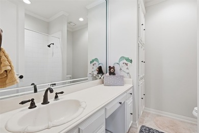 BACK ON THE MARKET, BUYERS FINANCING FELL THROUGH. Spectacular - photo 28