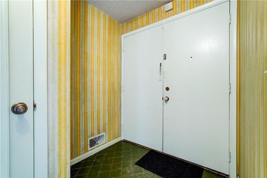 Opportunity knocks in the heart of Brighton! Well designed - photo 3