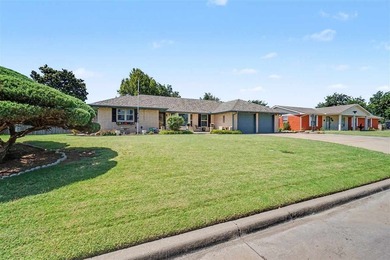 Absolutely beautiful, totally updated home in a prime location! - photo 2