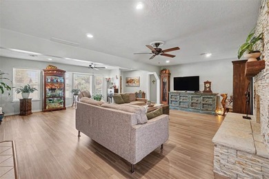 Absolutely beautiful, totally updated home in a prime location! - photo 10