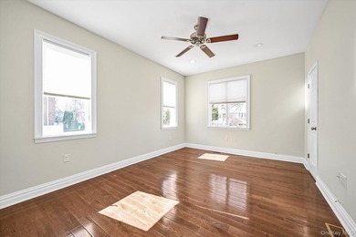 SPACIOUS DETACHED TWO-FAMILY REBUILT IN YEAR 2018 ! Rare - photo 7