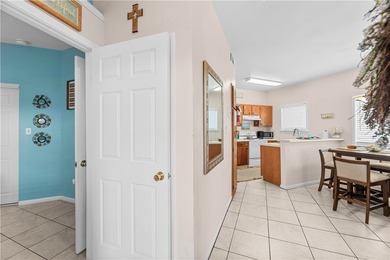 Cozy Coastal One-Bedroom Condo - Prime Beachside Location! This - photo 10