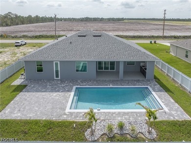 Private Outdoor Oasis Featuring a Heated Pool. Enjoy your own - photo 11