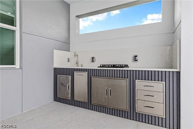 Private Outdoor Oasis Featuring a Heated Pool. Enjoy your own - photo 14