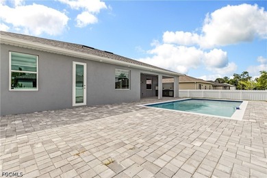Private Outdoor Oasis Featuring a Heated Pool. Enjoy your own - photo 20