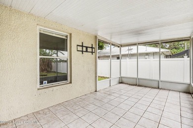 Nice 3 bedroom 2 bath 2 car garage with a bonus room & a Large - photo 20