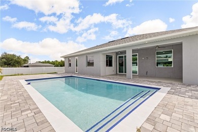 Private Outdoor Oasis Featuring a Heated Pool. Enjoy your own - photo 21