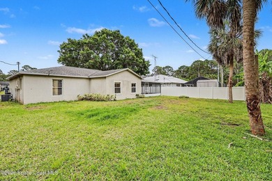 Nice 3 bedroom 2 bath 2 car garage with a bonus room & a Large - photo 24