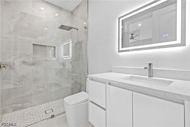 Private Outdoor Oasis Featuring a Heated Pool. Enjoy your own - photo 38