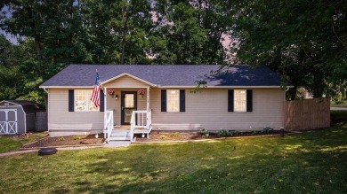 Buckeye Lake Home For Sale in Thornville Ohio