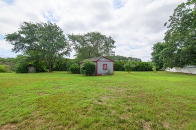 Enjoy single story living in this large, 2070 sq. ft., home on - photo 5