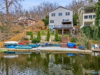 Skyline Lake Home For Sale in Ringwood New Jersey