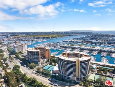 Spacious 1 bedroom, 1 bath condo with fabulous harbor view. This - photo 11