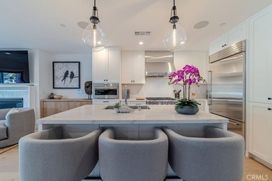 Step into the ultimate Corona del Mar lifestyle at 603 Acacia, a - photo 11