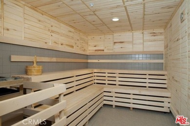 Spacious 1 bedroom, 1 bath condo with fabulous harbor view. This - photo 15