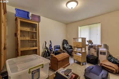 This inviting 3-bedroom, 2-bath home features an open-concept - photo 20