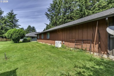 This inviting 3-bedroom, 2-bath home features an open-concept - photo 24