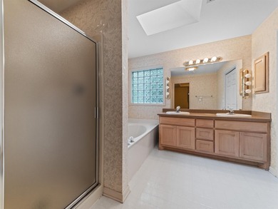Tucked inside the gated community of Hot Springs Village, this - photo 31