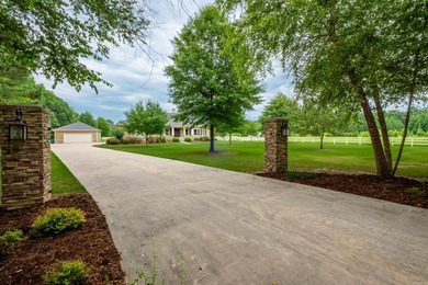 Exceptional custom home on 2+ acres near Pinnacle Mountain State - photo 47