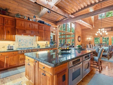 Best of all worlds - Location, Privacy, and Craftsmanship. This - photo 7
