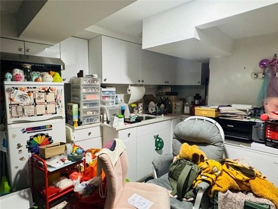 Great investment opportunity, located in Bay Ridge! This 6 - photo 25